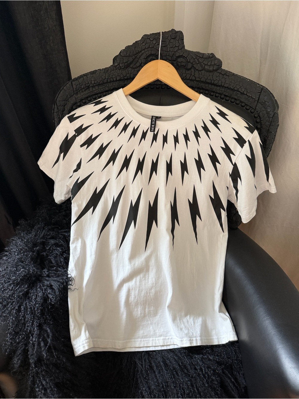 White Tee with Black Lightning Radiant Print size S